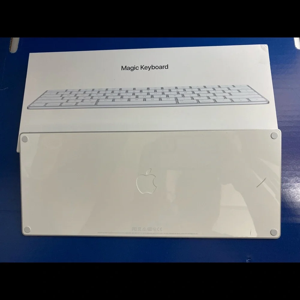 Apple Magic Keyboard - White